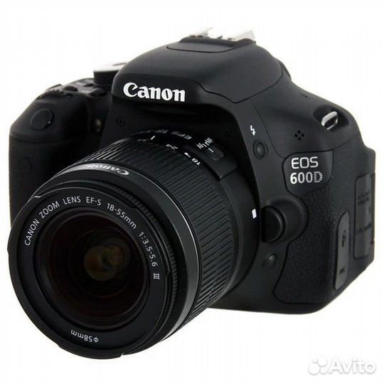 Зеркальный фотоаппарат Canon 600D
