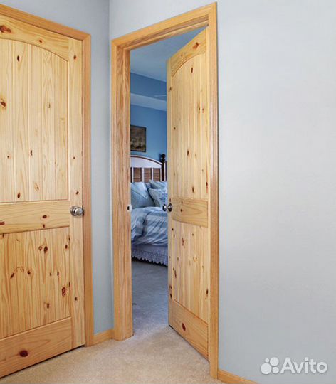 Дверь из массива дерева