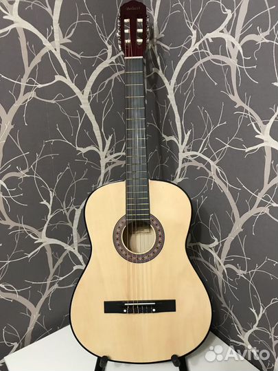 Новая Классическая гитара 4/4