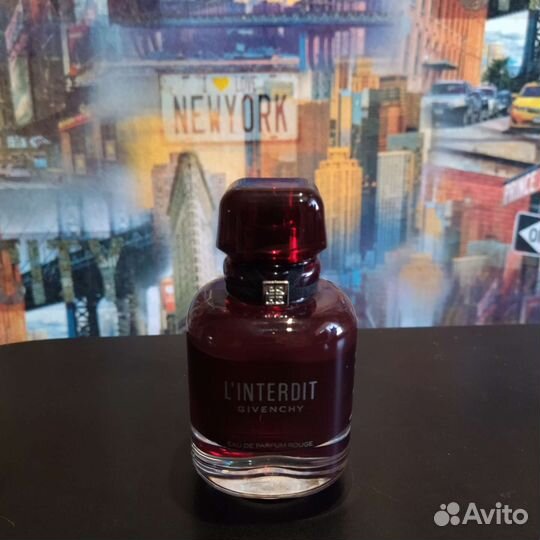 Givenchy linterdit rouge