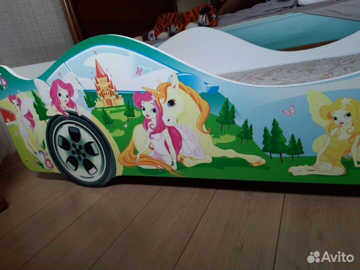 Детская кровать с матрасом