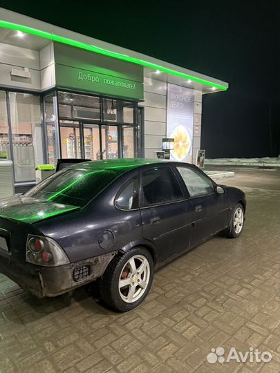 Opel Vectra 1.6 МТ, 1997, 245 755 км