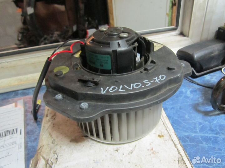 Моторчик отопителя Volvo V70 S70