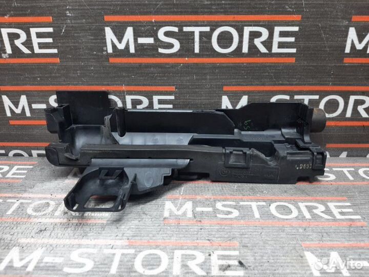 Крепление радиатора правое Bmw 3-Series E46