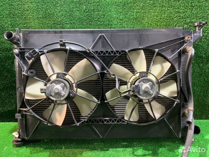 Радиатор охлаждения двигателя Toyota Wish ZNE14