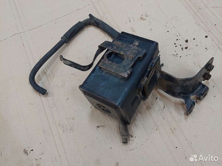 Абсорбер угольный Mitsubishi Space Wagon