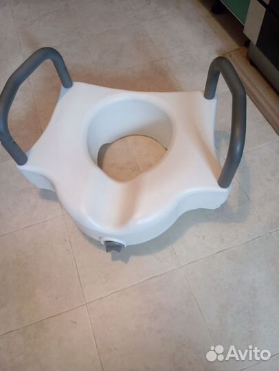 Подставка на унитаз