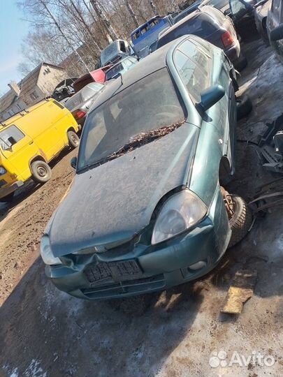 Блок предохранителей Kia Rio 1