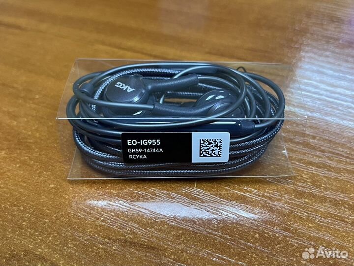 Оригинальные наушники Samsung AKG новые