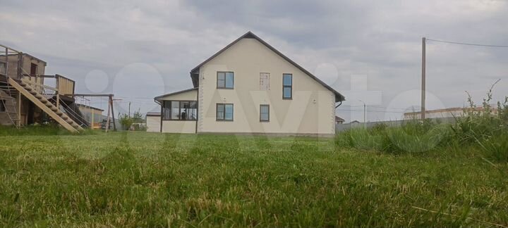 Дом 194 м² на участке 21 сот.