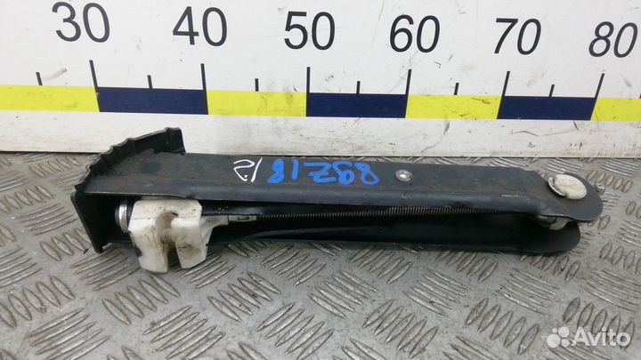 Домкрат на Mazda 5 1