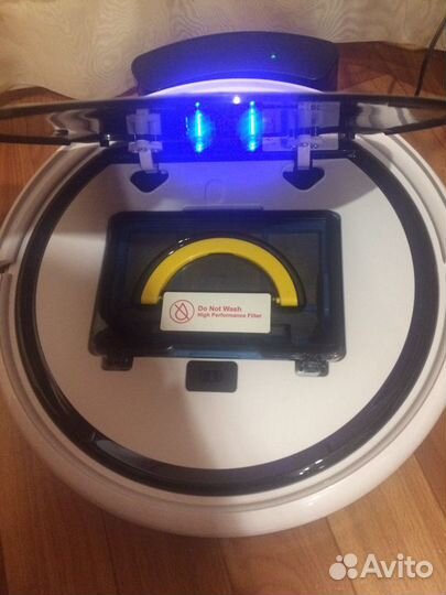 Робот пылесос новый
