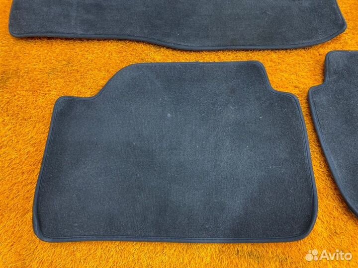 Коврики комплект Bmw 1-Series F20 N13B16A 2011