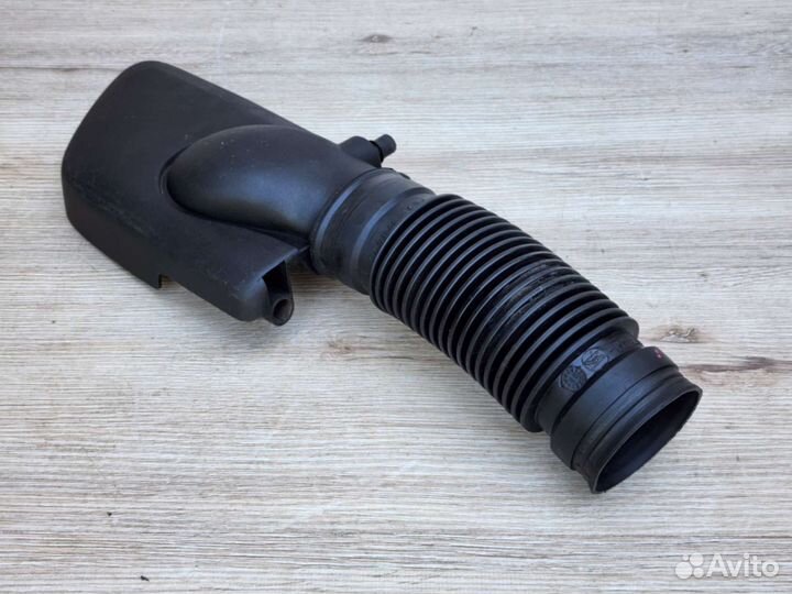 Патрубок воздушного фильтра Peugeot Citroen
