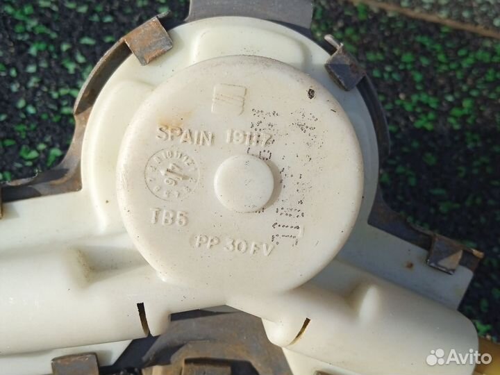 Задние стеклоподъемники Seat Cordoba (VW Polo)