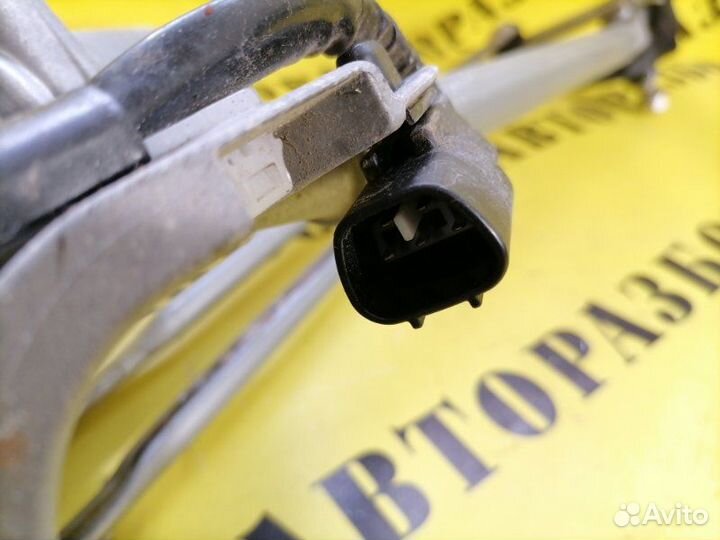 Трапеция стеклоочистителей (дворников) Toyota Rav4