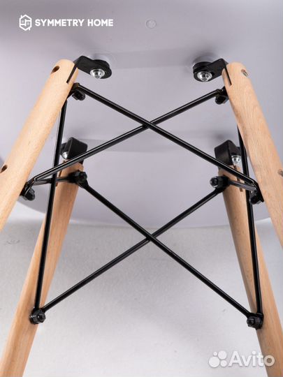 Стул белый для дома