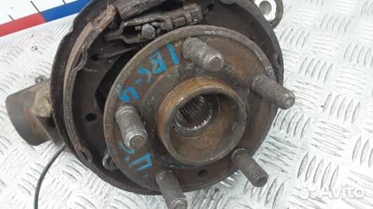 Ступица задняя правая land rover freelander 2 (1BS