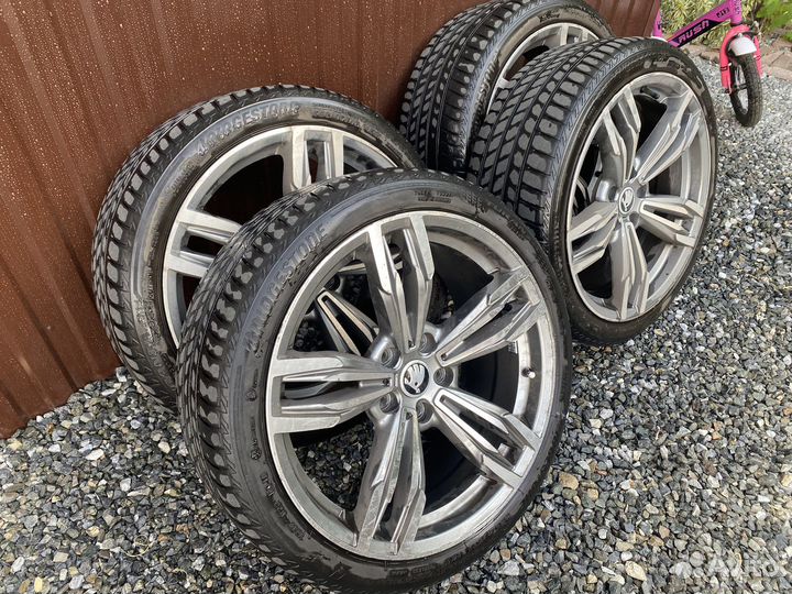 Bridgestone Turanza T005 225/40 R18 92W