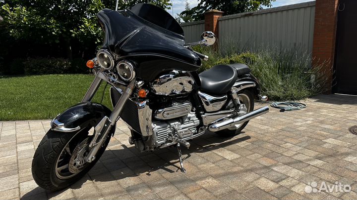 Мотоцикл Триумф Рокет 3