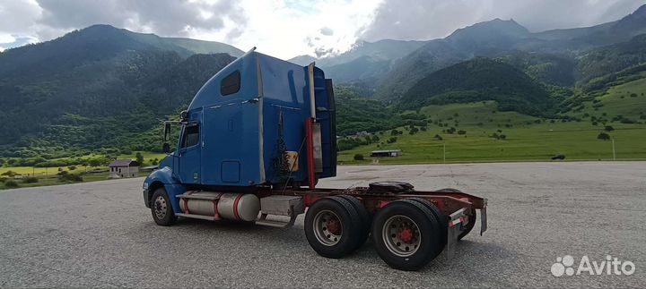 Freightliner Columbia, 2004