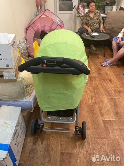 Прогулочная коляска graco