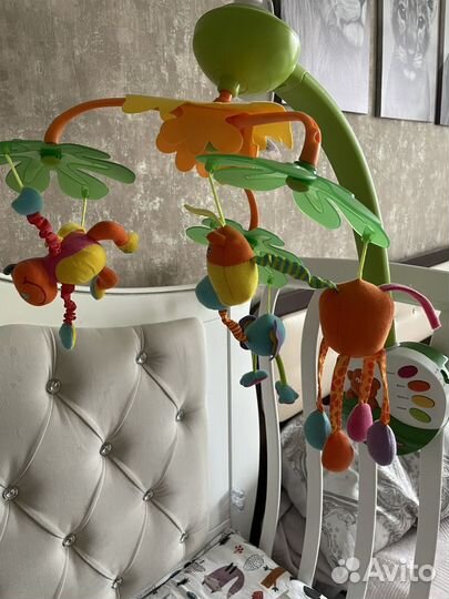 Карусель на кроватку музыкальная