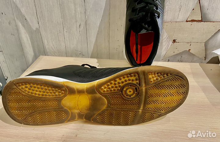 Футзалки kipsta 44,5 размер