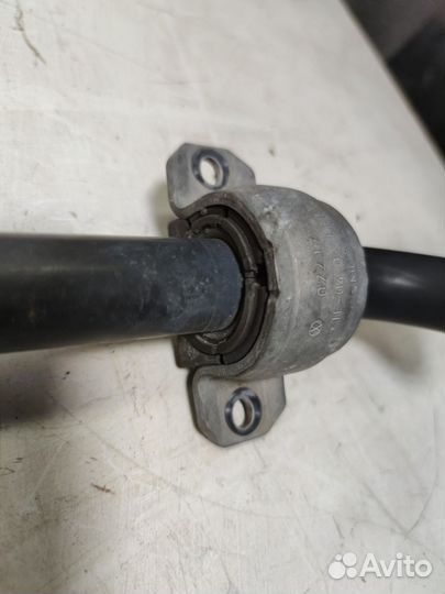 Стабилизатор подвески задний Volkswagen Teramont