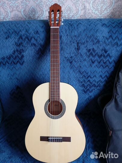 Классическая гитара