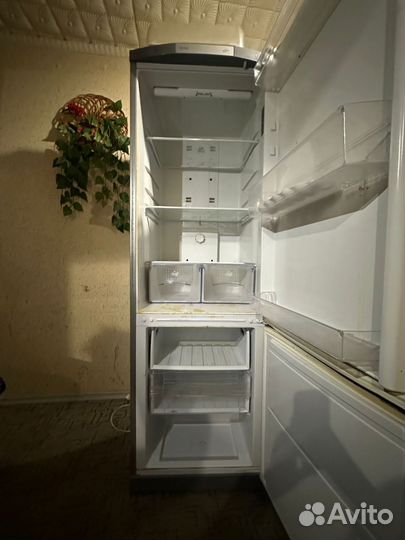 Холодильник на запчасти