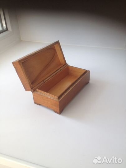 Деревянная шкатулка антикварная