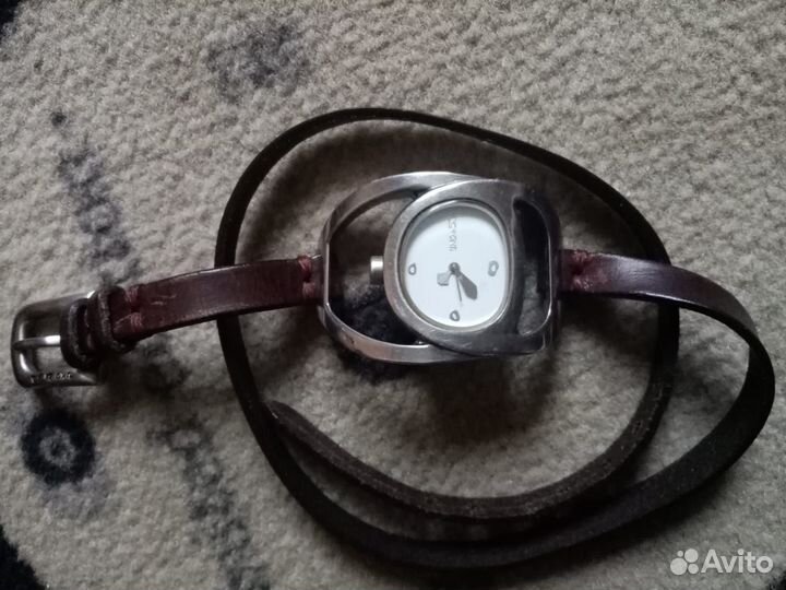 Часы женские UNO de 50