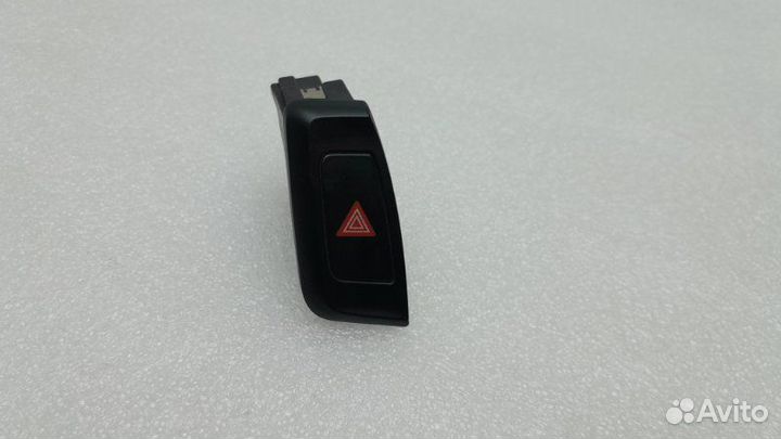 Кнопка аварийной сигнализации Audi A5 8T cdhb 2010