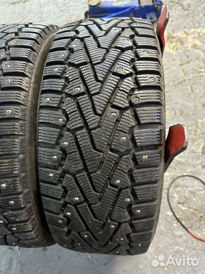 Pirelli Ice Zero 225/50 R17