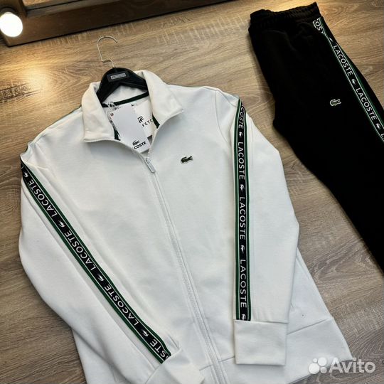 Спортивный костюм Lacoste