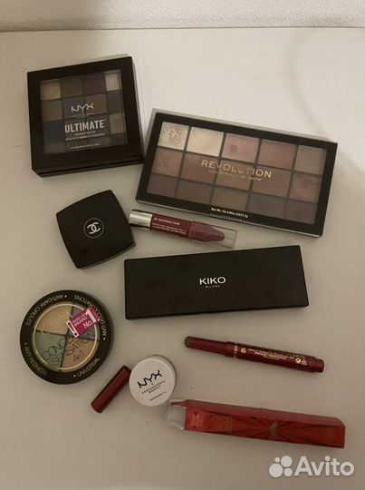 Набор косметики палетка Kiko Chanel Clarins