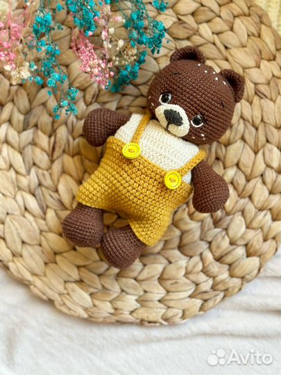 Мишка вязаный