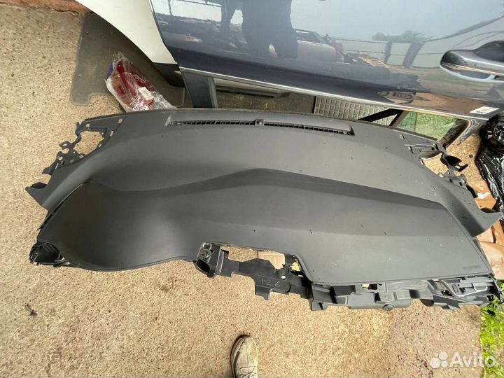 Торпедо с подушкой Toyota C-HR