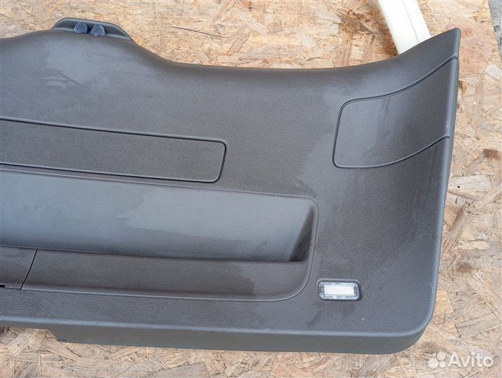 Обшивка двери багажника Audi Q5 8R 2.0 CNC 2013