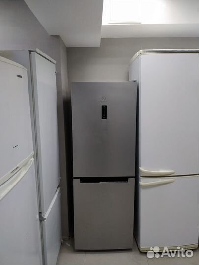 Indesit total NO frost