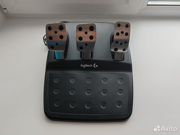 Игровой руль logitech g29 с кпп как новый