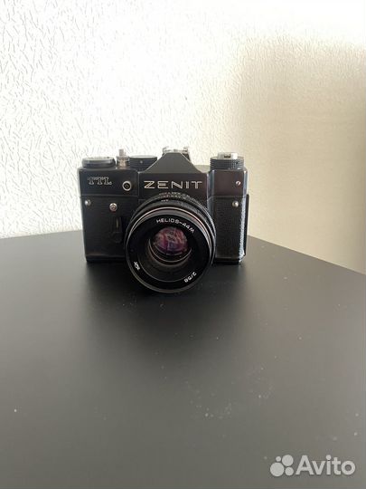 Плёночный фотоаппарат Zenit TTL Гелиос 44м