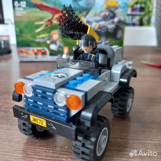 Lego 75926 Jurassic World Погоня за птеранодоном