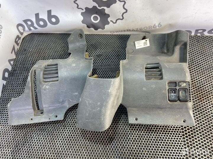 Кожух нижний панели приборов scania P114