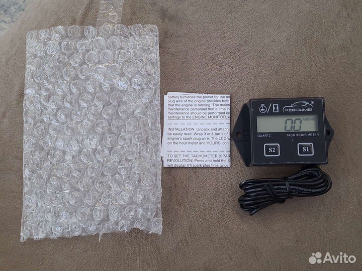 Электронный тахометр и счетчик моточасов