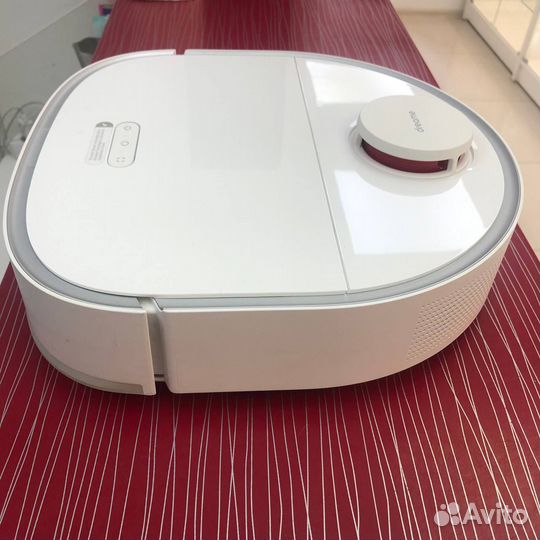 Робот-пылесос со станцией самоочистки Dreame Bot W