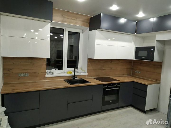 Цветные кухни на заказ под ключ