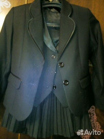 Костюм тройка школьный на девочку