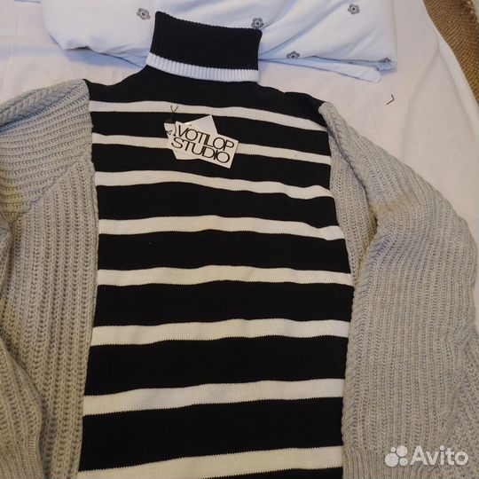 Свитер женский оверсайз с горлом